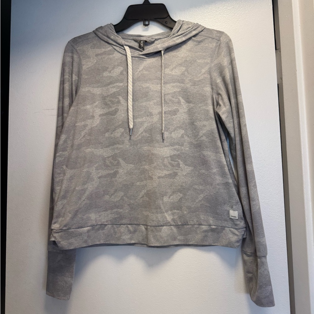 Vuori halo essential hoodie